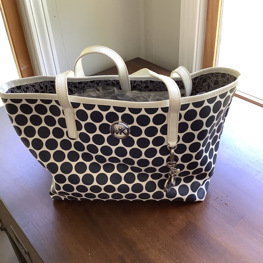 MK Michael Kors Polk a dot Navy blue tote charms